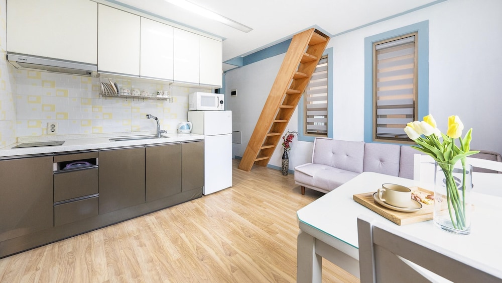 Basic Room, 1 Bedroom (Rose) - Photo 4