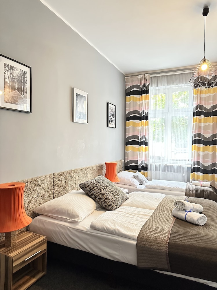 Comfort Double Room, City View (14,19,24,29,34,39) photo 1