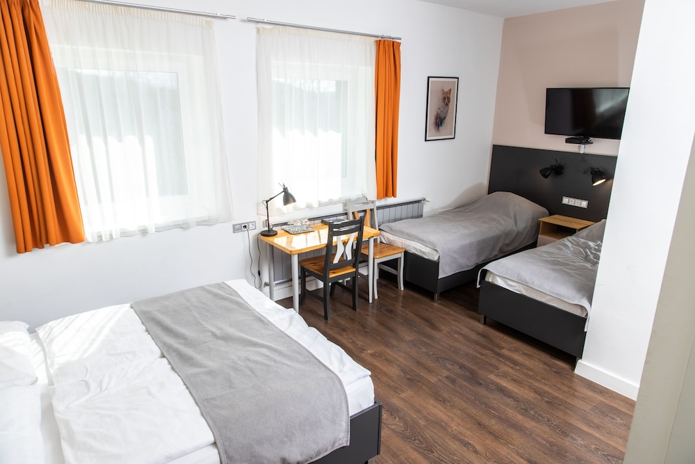 Room, Multiple Beds photo 2