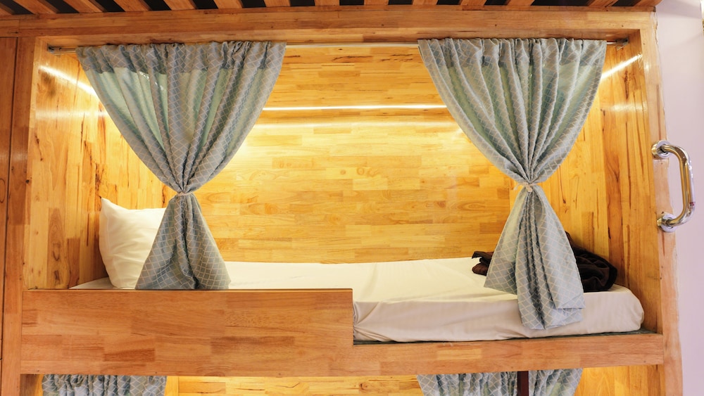 Deluxe Shared Dormitory