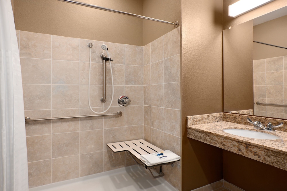 Standard Suite, 1 Queen Bed, Accessible, Non Smoking (Mobility, Tub w/ Grab Bars) photo 2