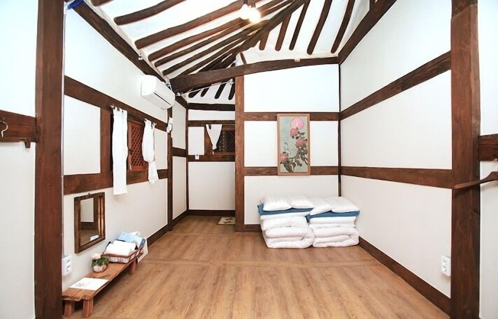 Room (Seongnyu) photo 1