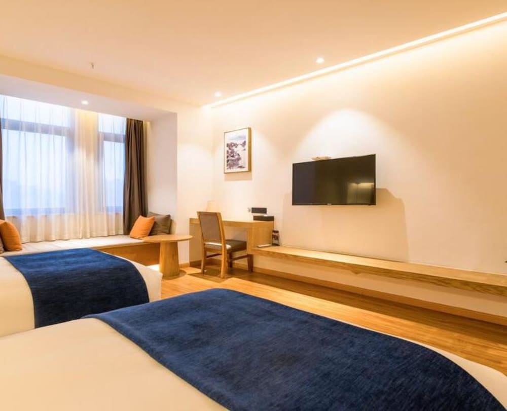 Signature Twin Room (Mainland Chinese Citizen Only) photo 3