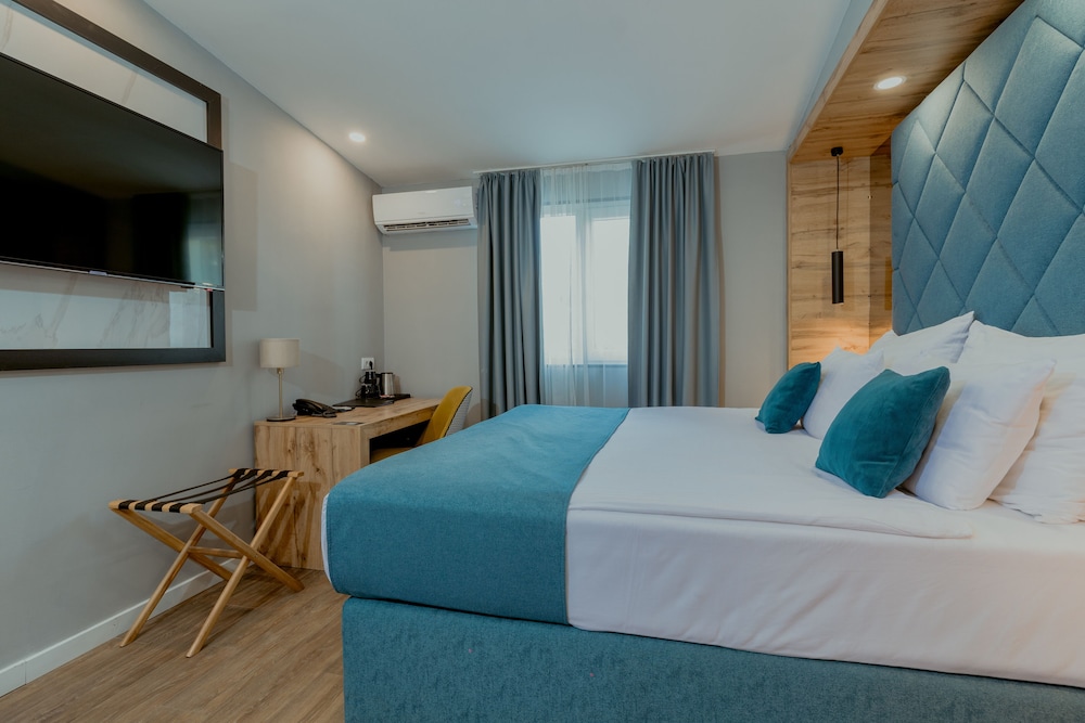 Standard Single Room - Photo 2