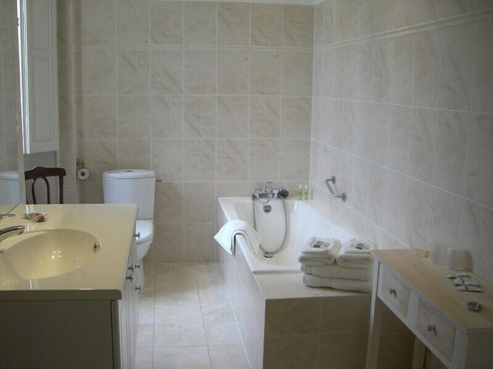 Comfort Room (Grand) photo 2