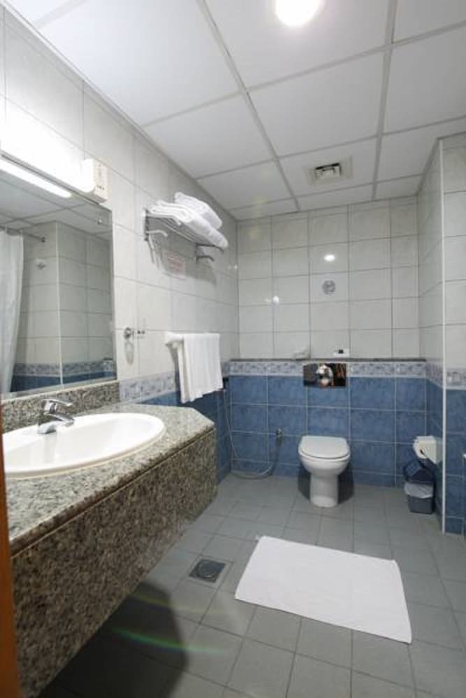 Double or Twin Room photo 3