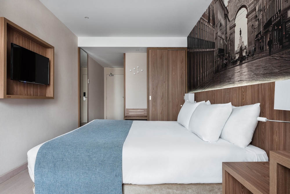 Double Room - Photo 7