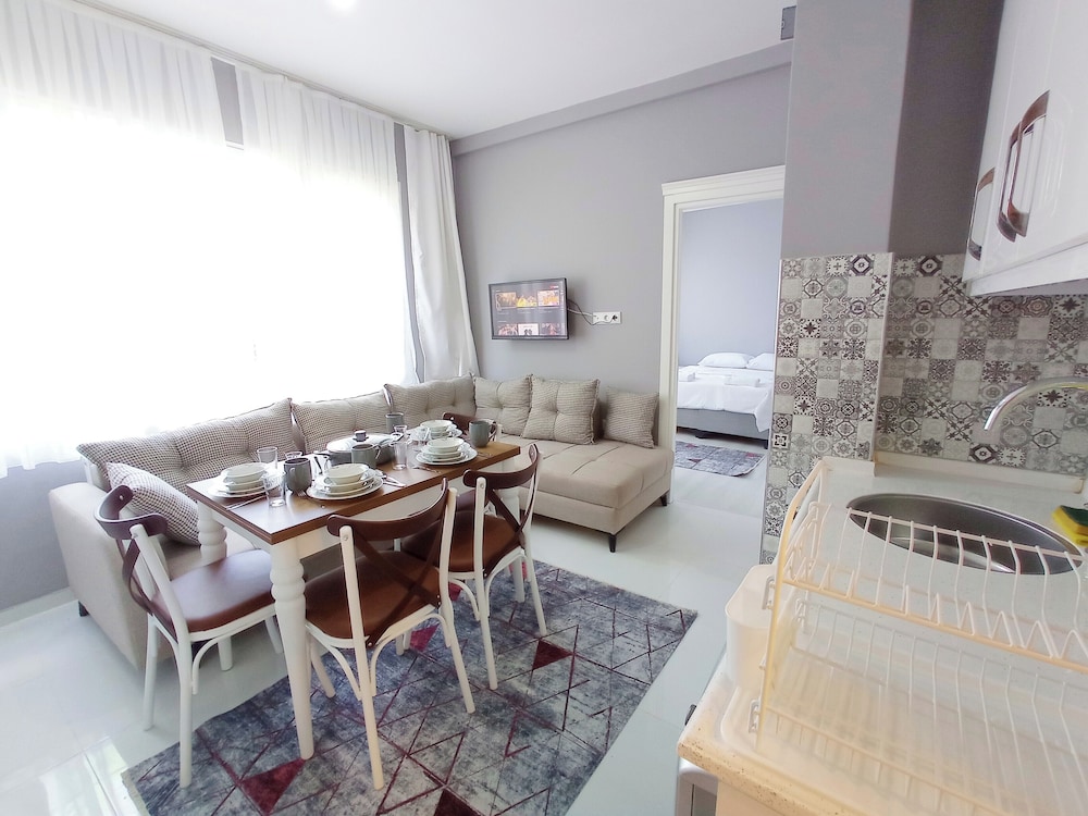 Luxury Apartment photo 2
