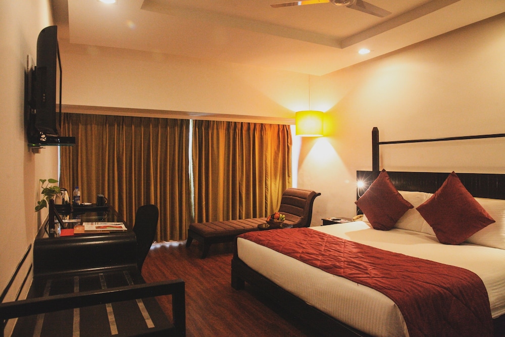 Superior Garden View Room Queen Bed - Photo 4