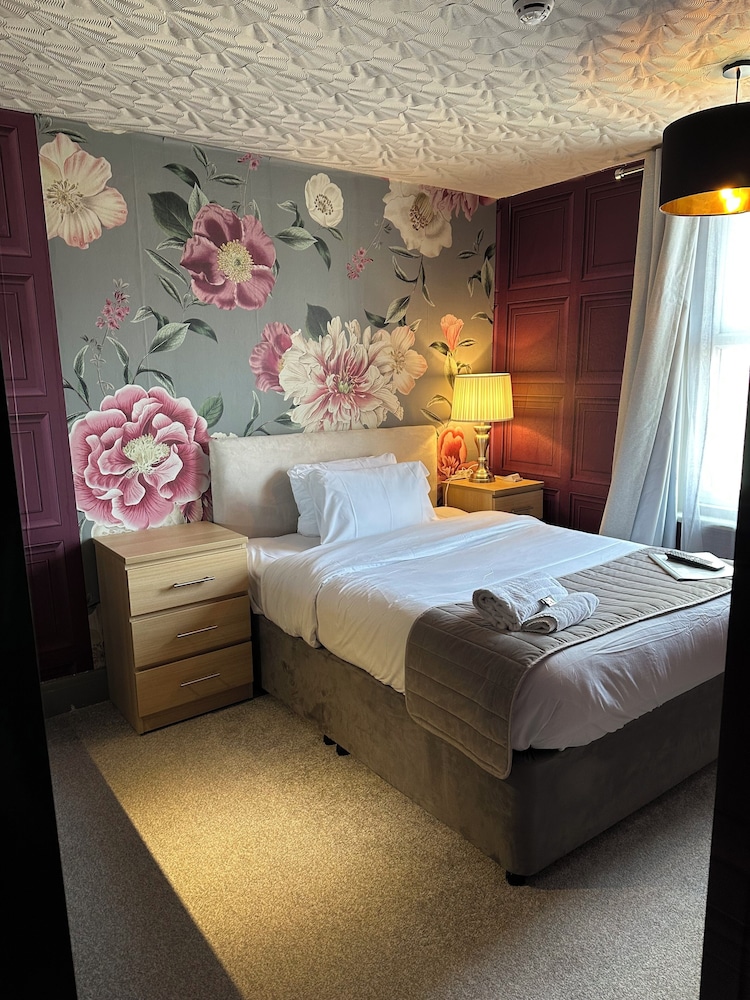 Basic Single Room