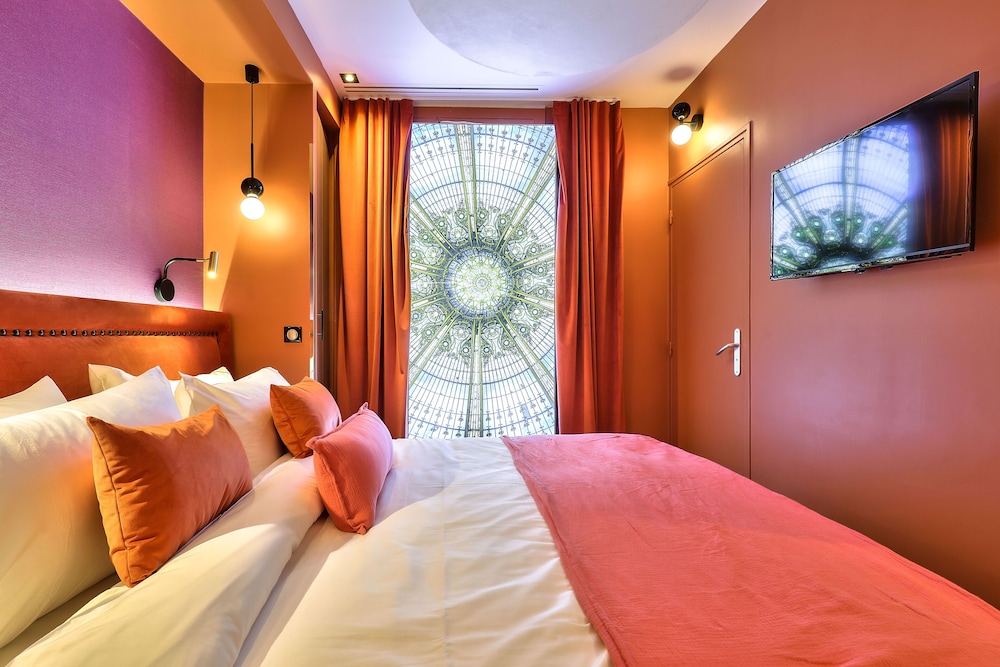 Suite (Vendôme),1er étage sans ascenseur photo 2
