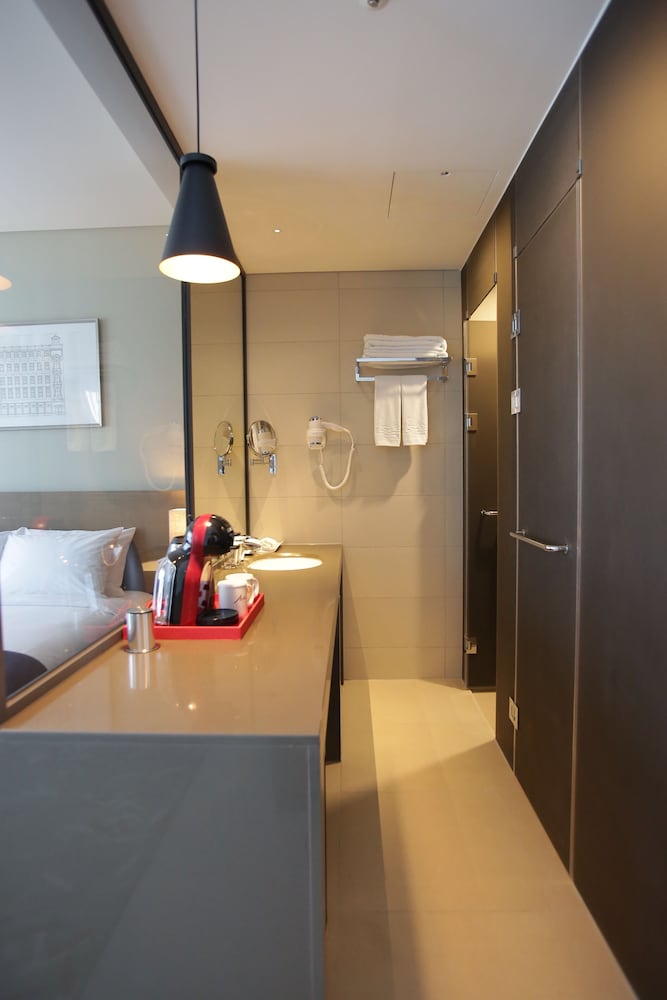 Deluxe Twin Room, City View photo 2