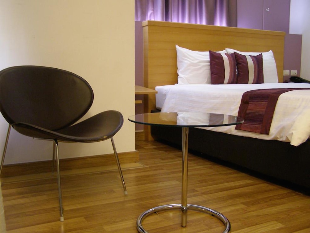 Deluxe Twin Room photo 3