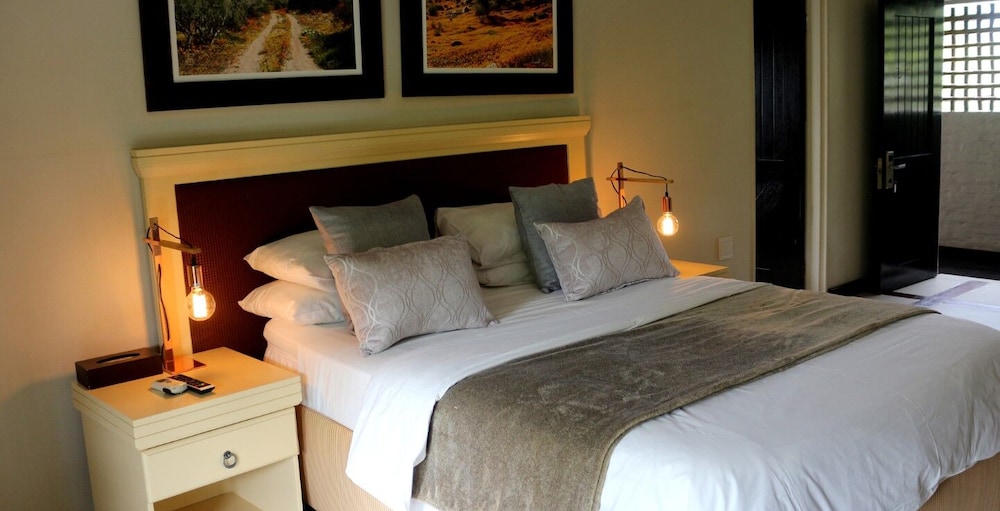 Standard Double Suite - Photo 14