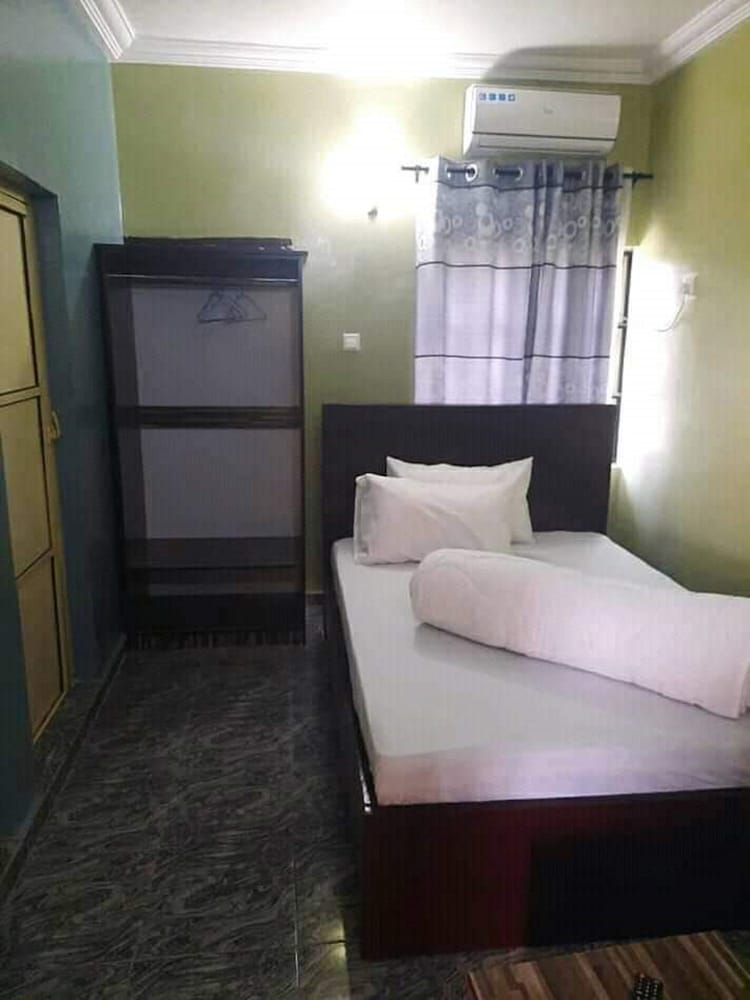 Standard Single Room photo 3