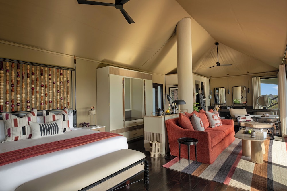 Superior Room, 1 King Bed, Terrace photo 1