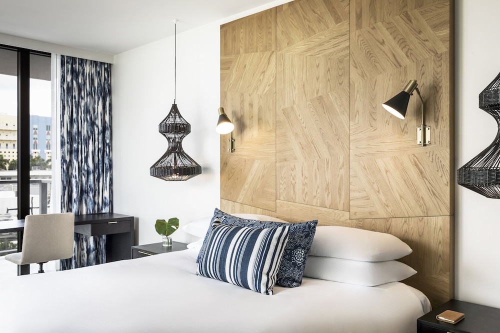 Studio Suite, 1 King Bed (Spa)
