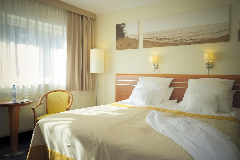 Business Room - Photo 10