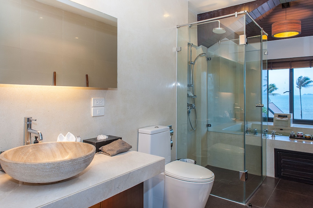 One Bedroom Suite Sea View with Free Minibar - Photo 6