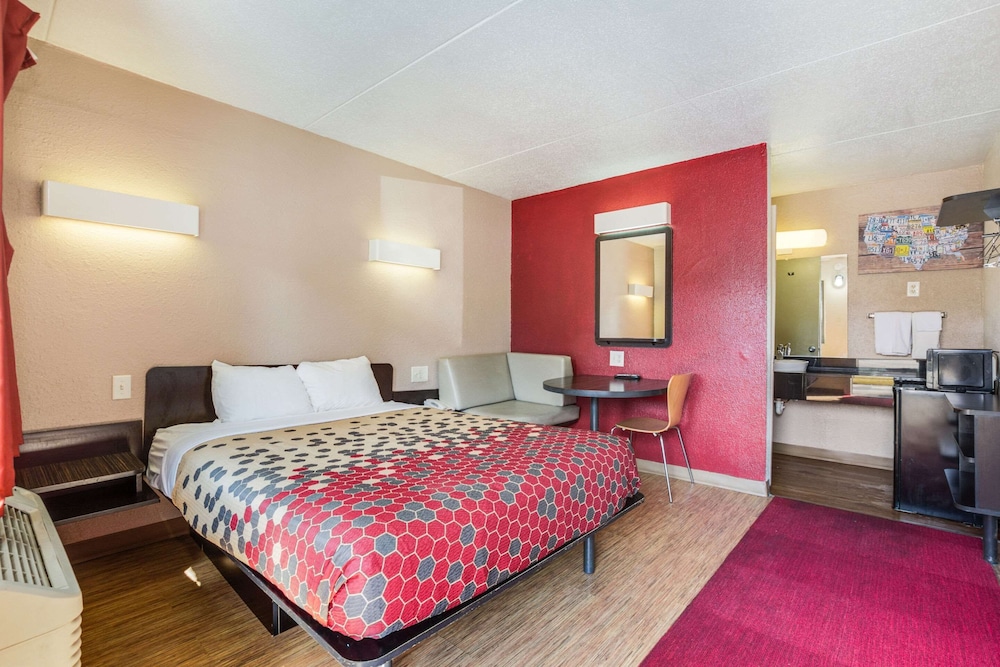 Standard Room, 1 Queen Bed, Non Smoking