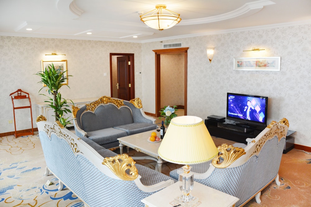 Executive Suite photo 2