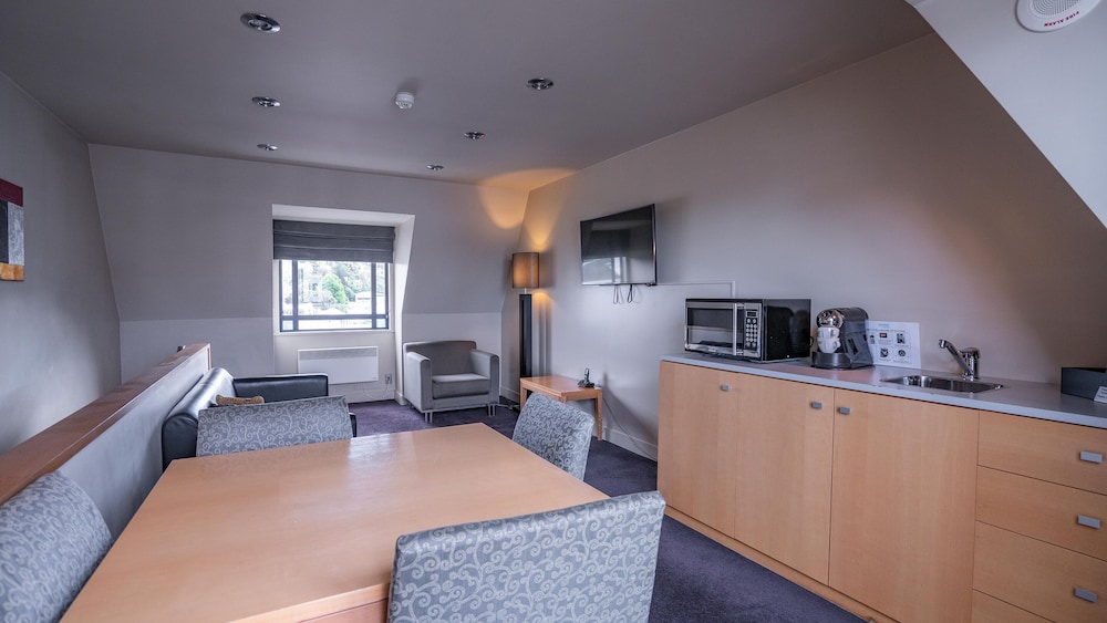 Suite, 2 Queen Beds, Tower - Photo 4