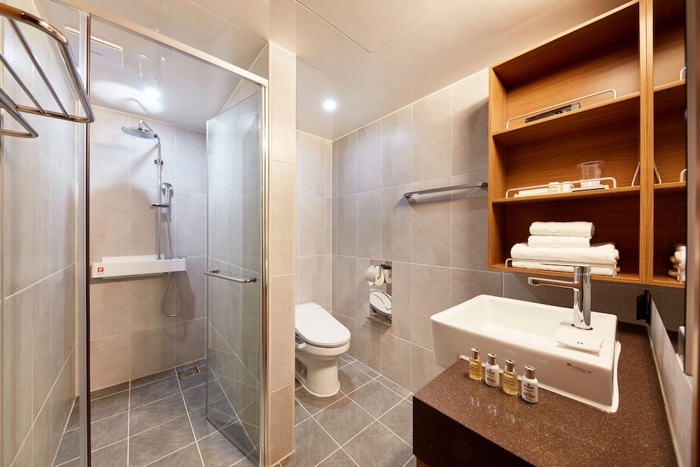 Deluxe Room, 1 Double Bed - Photo 5