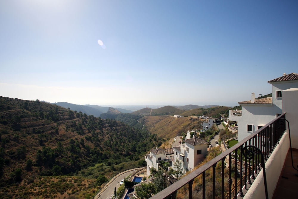 Villa, 5 Bedrooms, Non Smoking, Sea View photo 3