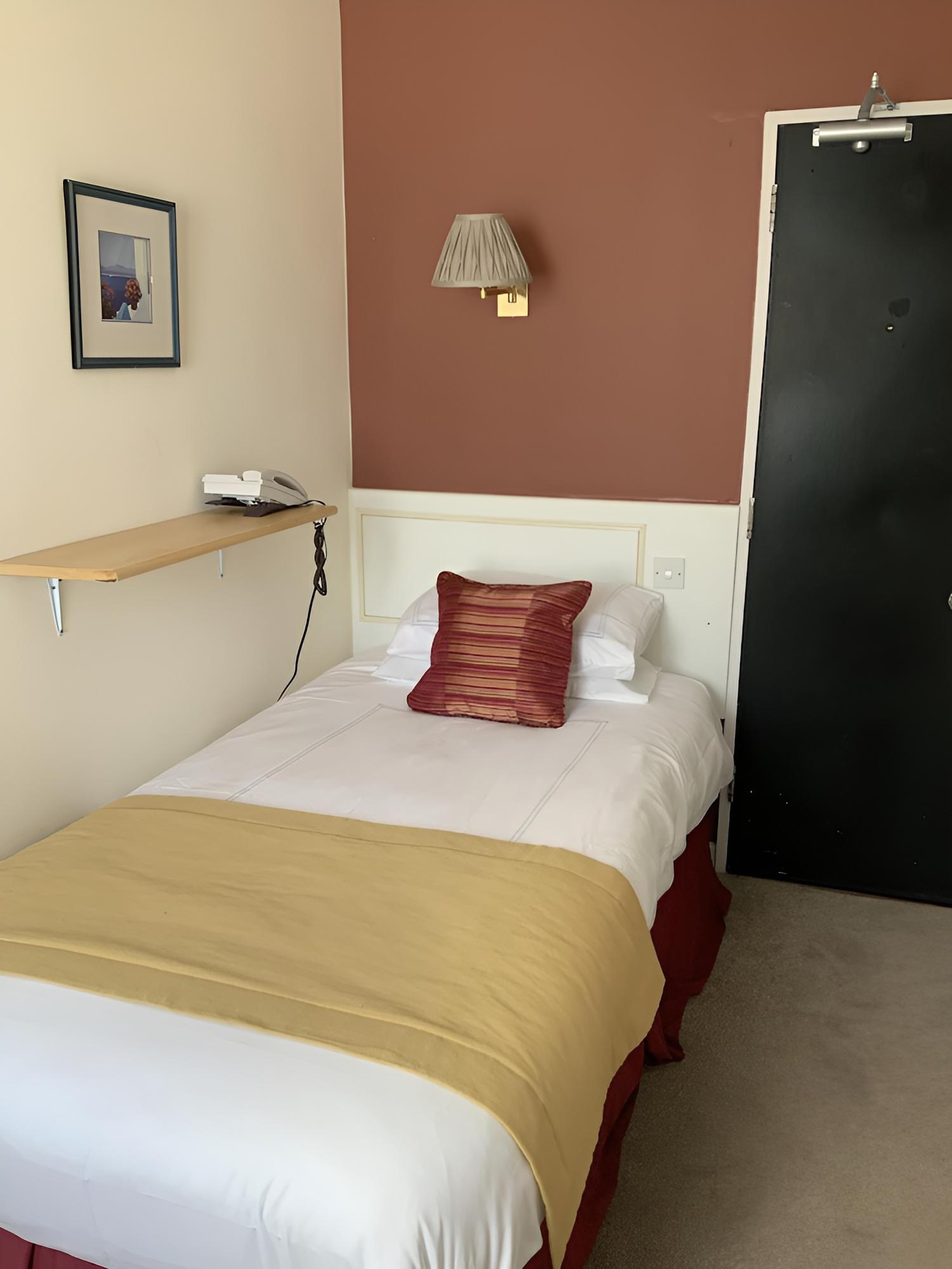 Single Room, Ensuite (Partial Coastal View) photo 1