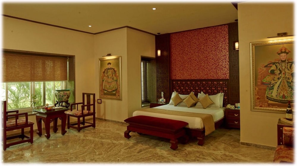 Studio Thematic Royal Villa