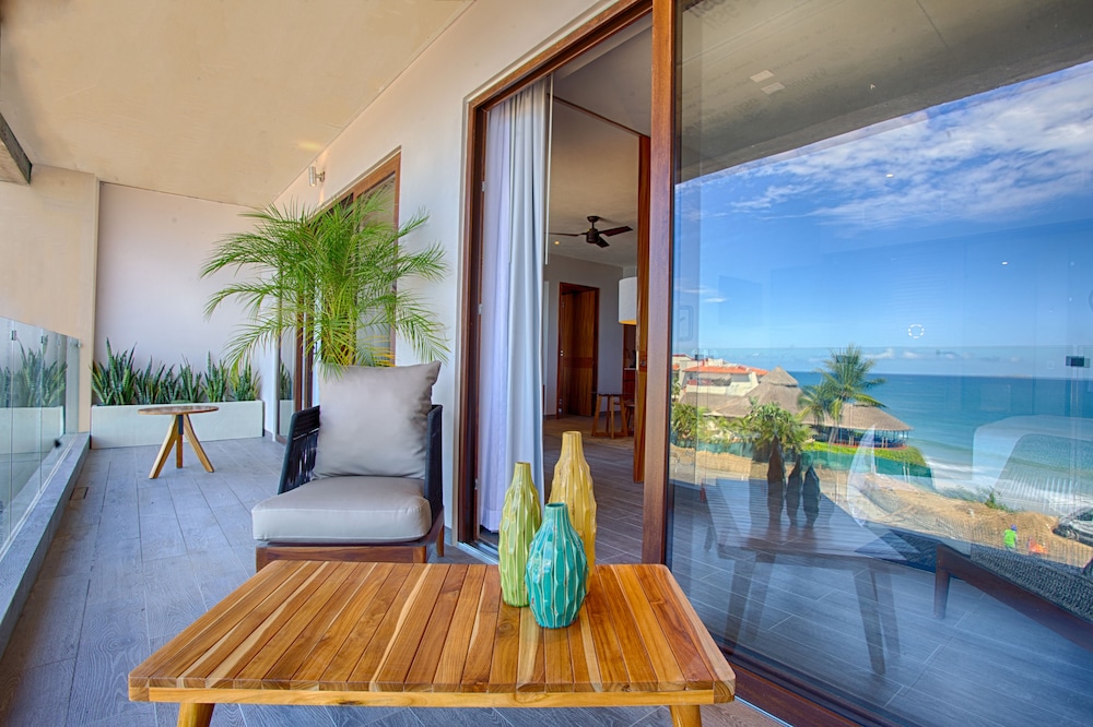 Lush Suite, 1 Bedroom, 1 King Bed, Adults Only (Garden View) - Photo 5