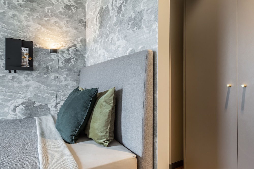 Medium Apartment