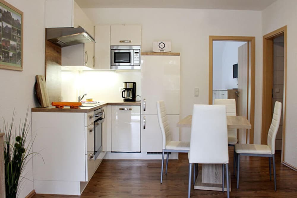 Apartment photo 2