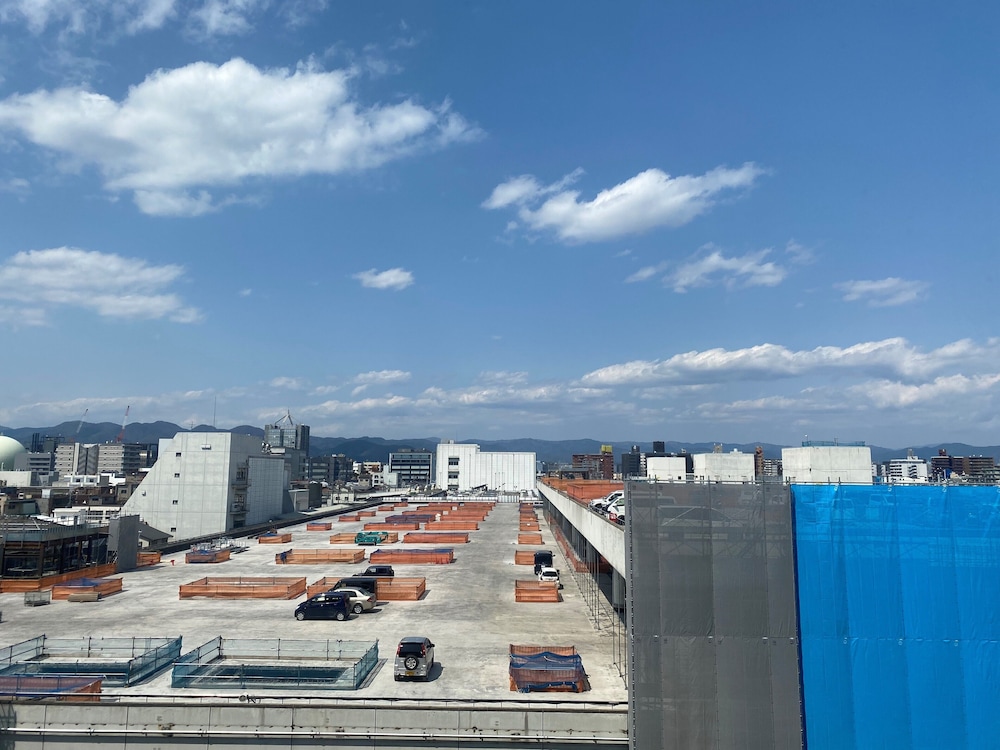 Deluxe Triple Room, Non Smoking, City View - Photo 7