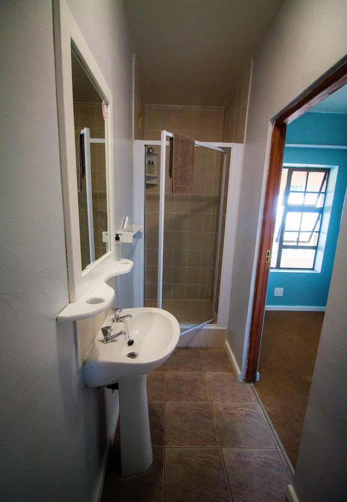 Economy Shared Dormitory photo 3