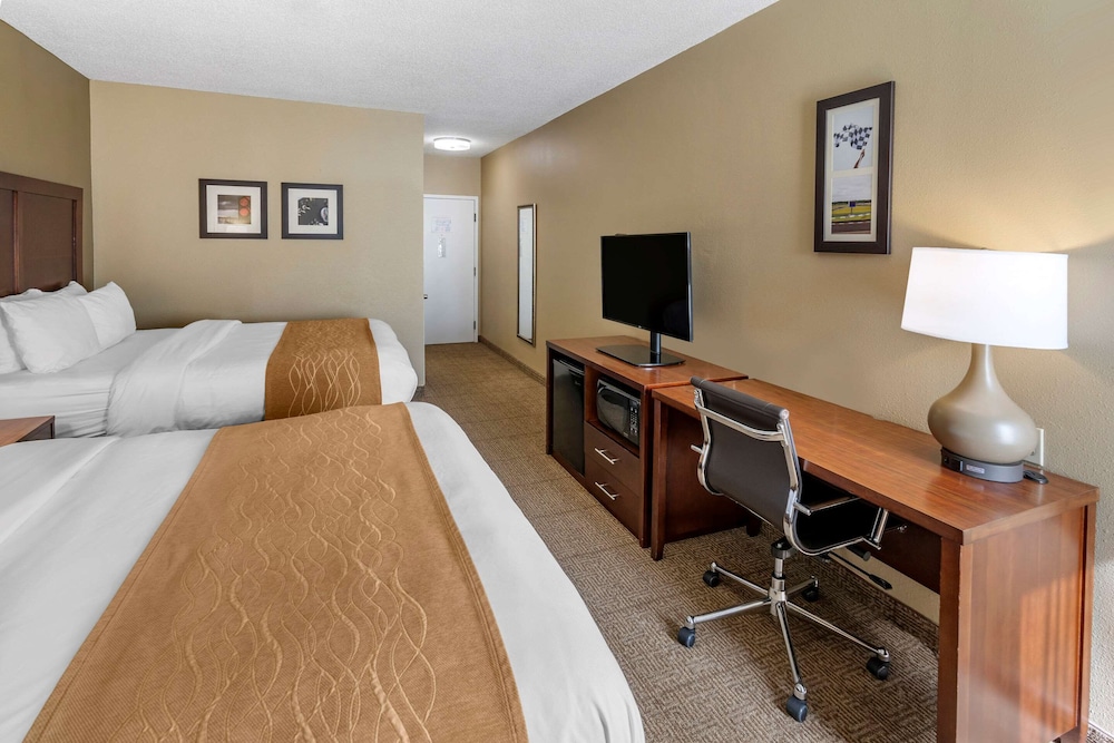 Standard Room, 2 Queen Beds, Non Smoking