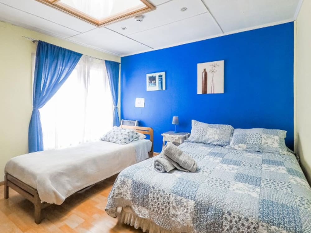 Family Triple Room, 1 Bedroom, Private Bathroom photo 1