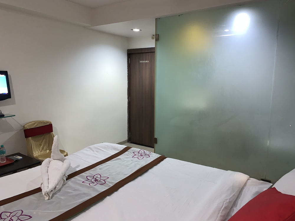 Deluxe Ac Room - Photo 5