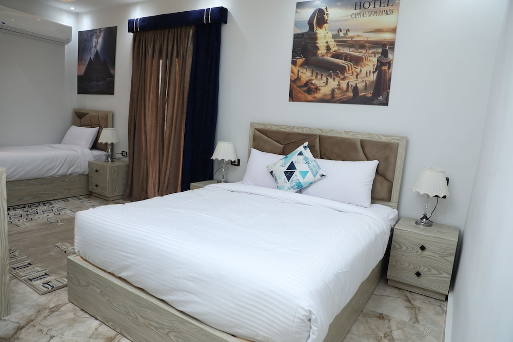 Luxury Hot Tub Room With Panoramic Pyramids View & Terrace photo 3