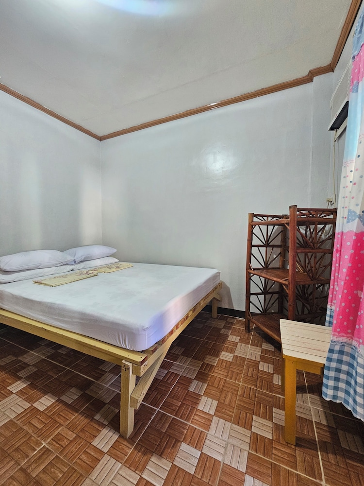 Basic Room photo 3