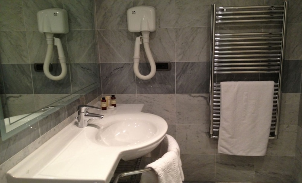 Triple Room - Photo 9