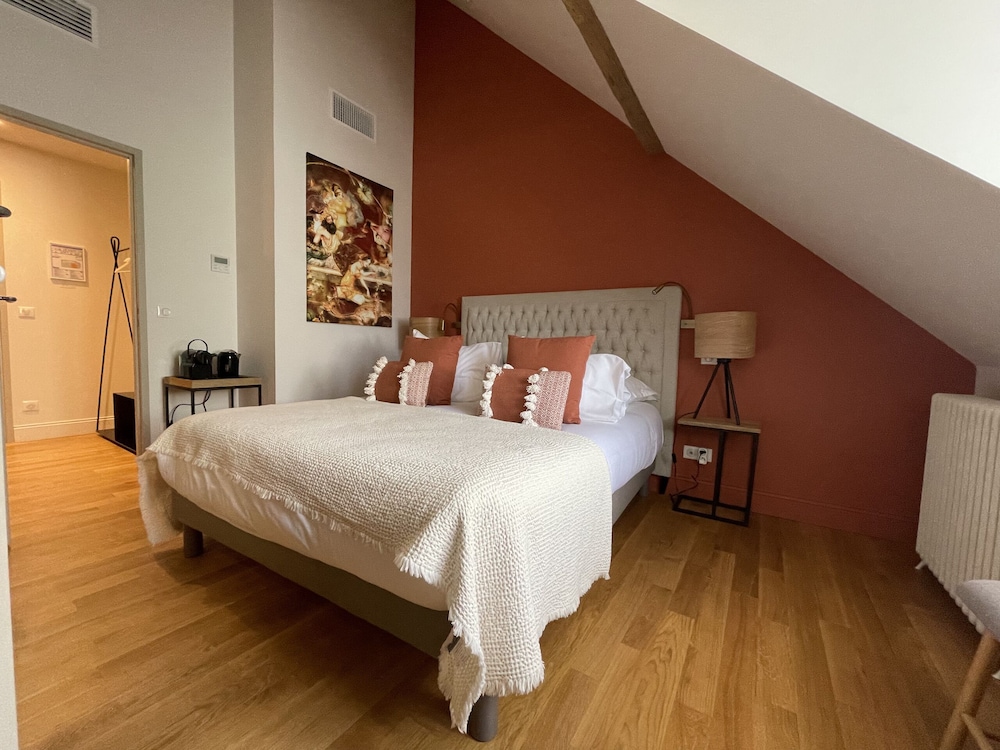 Double Room, Ensuite, Vineyard View (Les Chatelôts)