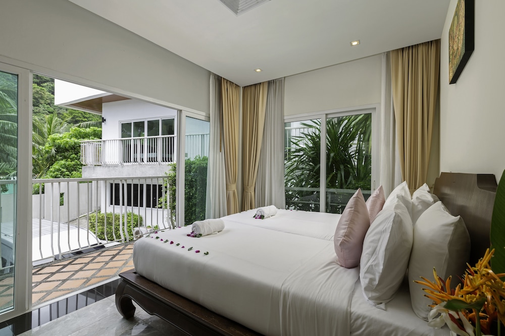 Two Bedroom Junior Suite - Photo 14