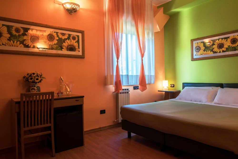 Single Room photo 2