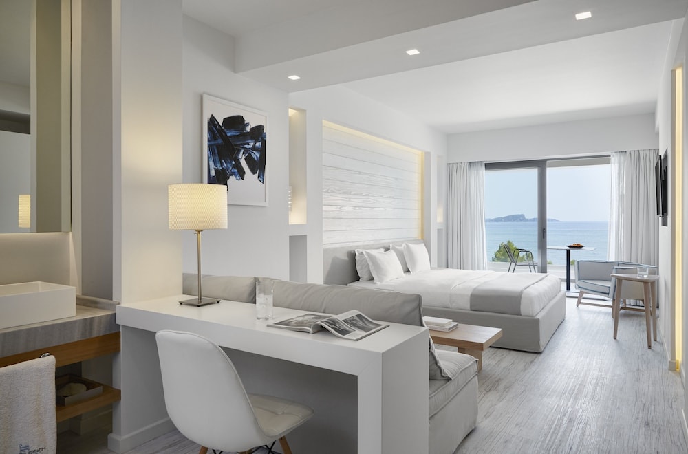 Luxury Suite, 1 Bedroom, Sea View (Junior)