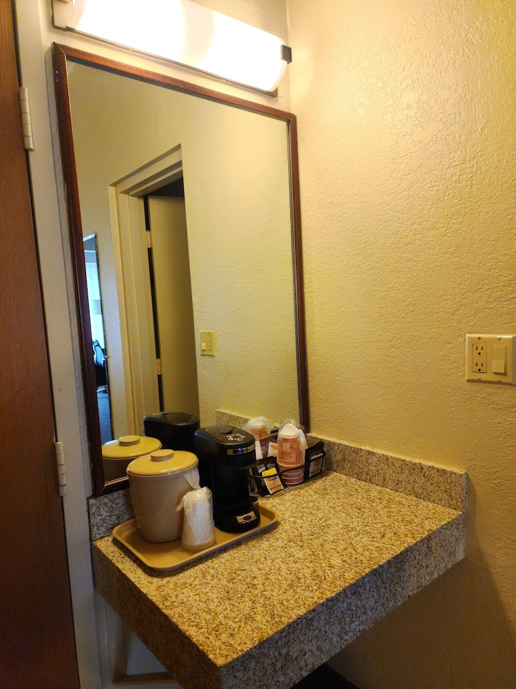 Room, 2 Double Beds, Non Smoking photo 3