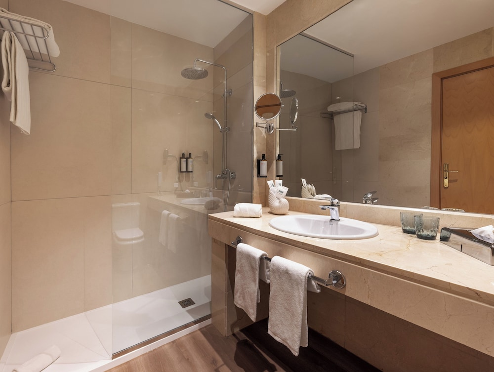 Junior Suite (Room) - Photo 7