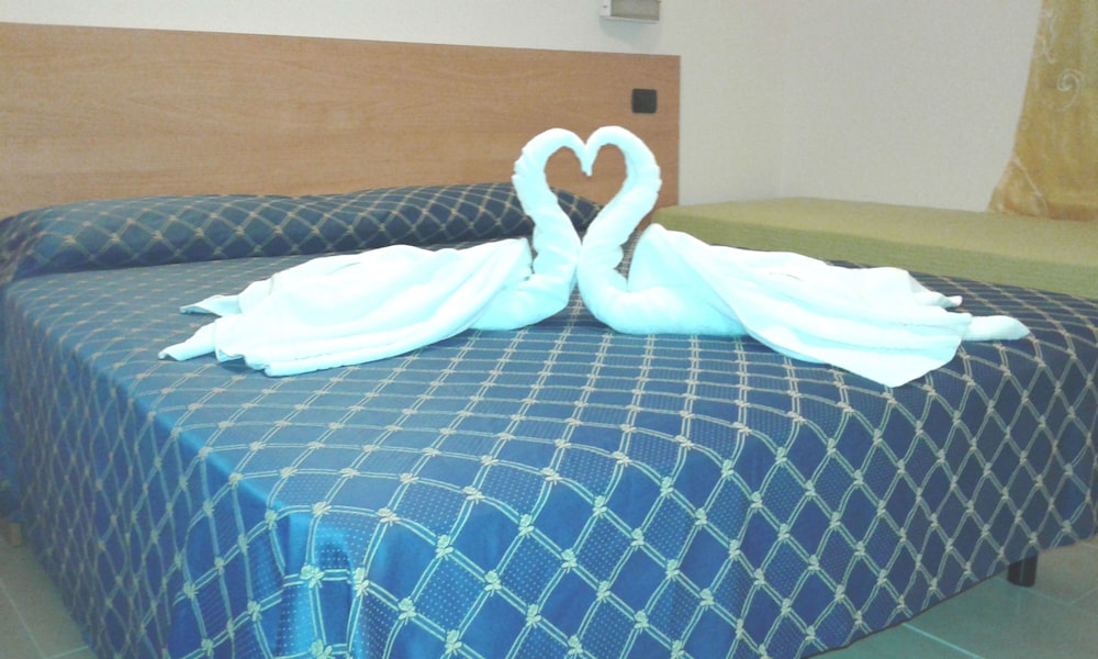 Economy Double or Twin Room photo 1