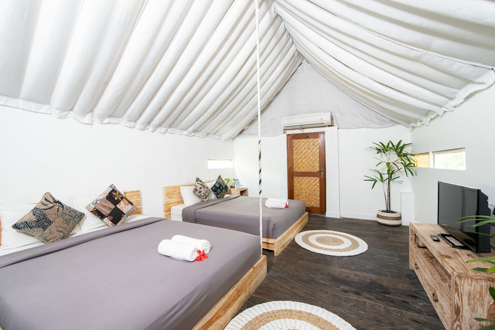 Family Tent Glamping
