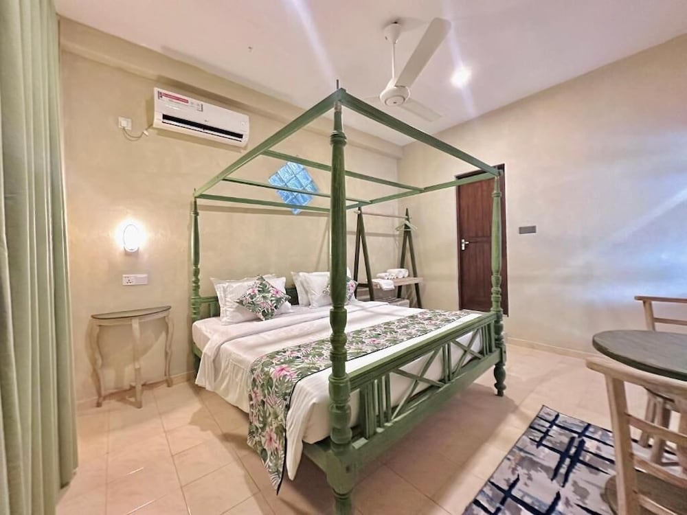 Deluxe Double Room, Garden View